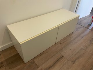Mueble bajo blanco Ikea