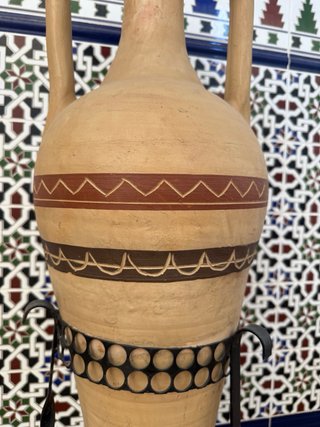 Ánfora de terracota grande