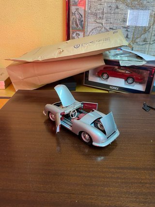 Porsche 356 Maisto 1/18 Prata