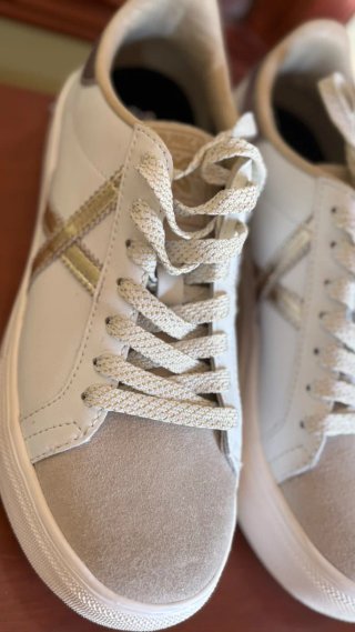 Zapatillas Munich Talla 39 Blancas y Doradas