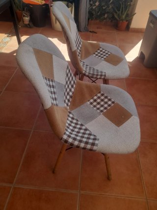 Silla blanca exterior cómoda duradera