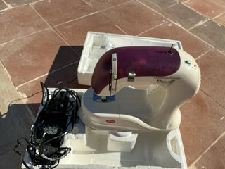 Máquina de coser portátil Jocca