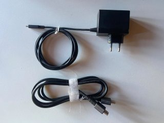 Nintendo Switch V2 + custodia