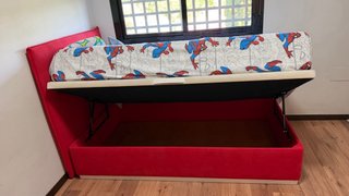 Cama individual con canapé y cabecero