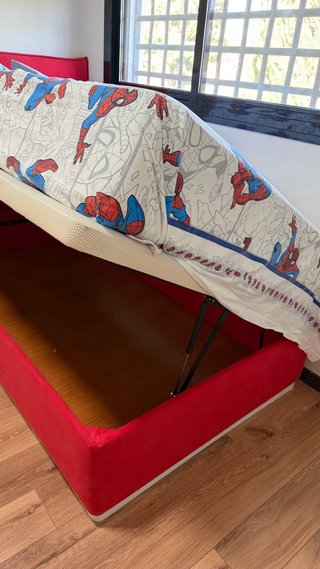 Cama individual con canapé y cabecero
