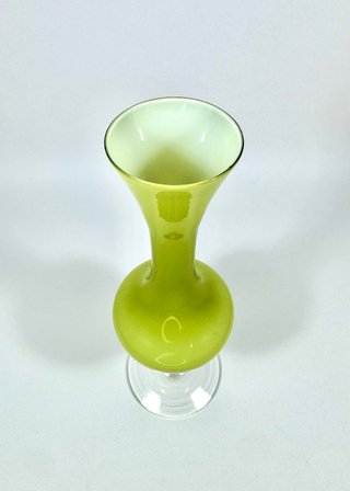 Jarrón Vintage Opalina Verde Chartreuse