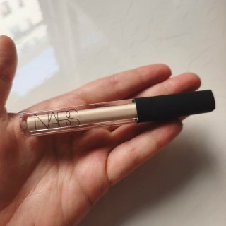 Correttore NARS Radiant Creamy 02 Light Vanilla