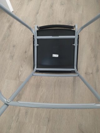 Taburetes altos negros Ikea (Set de 3).