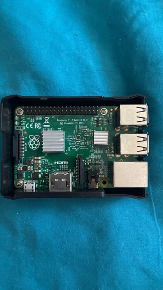Raspberry Pi 2 Model B + carcasa negra