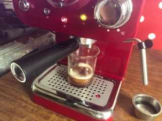 Cafetera Roja 1100W