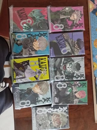 Kaiju 8 colección completa+ extras!
