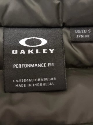 Cazadora plumífero Oakley verde oliva