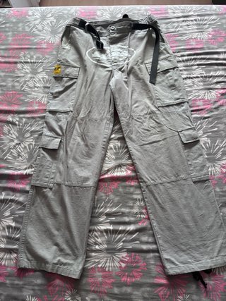 Pantalón Cargo Corteiz Gris