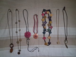 Set di 7 collane varie