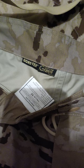 Goretex Intemperie M 3 cosas arido pixelado