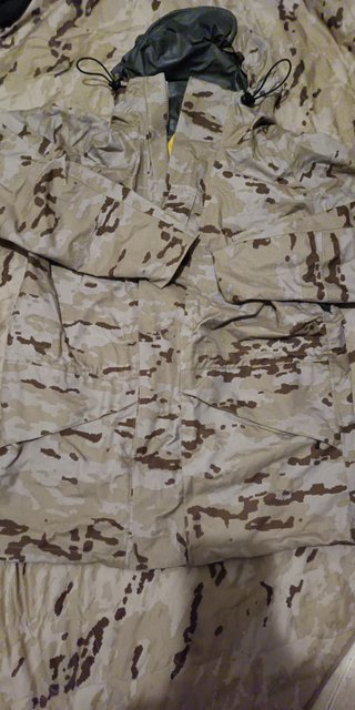 Goretex Intemperie M 3 cosas arido pixelado