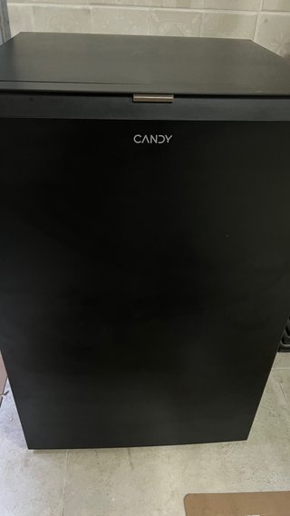 Nevera Candy 114l Negra