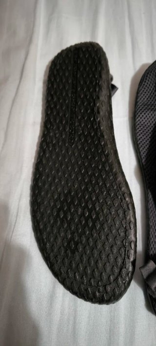 Scarpe da scoglio nere in rete