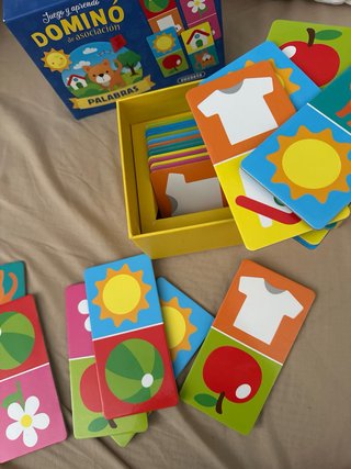 Domino -  Juego de Asociación Palabras