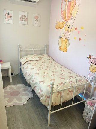 Cama de forja blanca