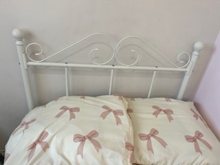 Cama de forja blanca