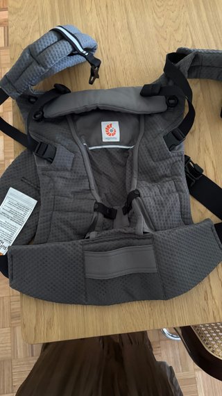 Mochila Portabebé Ergobaby Adapt Gris