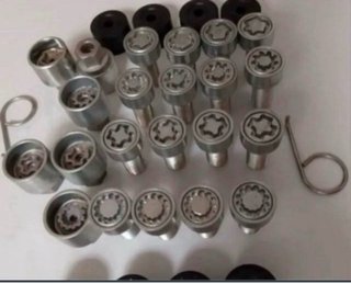 TORNILLOS ANTIRROBO VW GOLF AUDI SEAT VW T 4 5 6 7