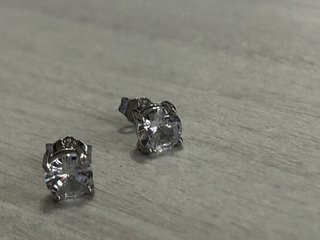 Parure Argento 925 Collana e Orecchini Punto Luce