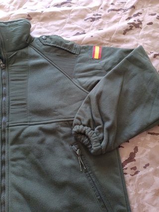 Forro polar verde militar talla 1