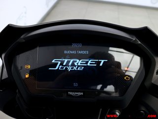TRIUMPH STREET TRIPLE 765 RS