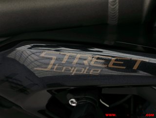 TRIUMPH STREET TRIPLE 765 RS