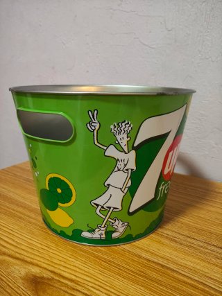 Cubo metálico ,cubitera,7up Fido Dido