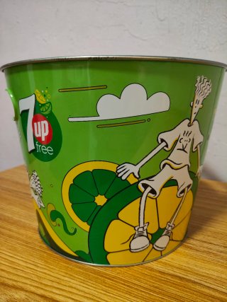 Cubo metálico ,cubitera,7up Fido Dido
