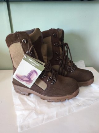 Botas de campaña ligeras a Estrenar - Talla 42