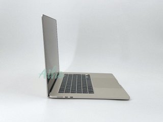 MacBook Air 15" (2024) M3 8 CPU/10 GPU núcleos - SSD 256GB - 8GB RAM - Blanco Estrella