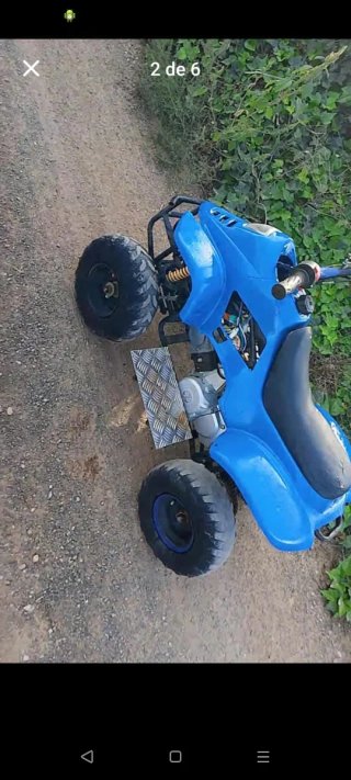 Quad infantil azul todoterreno