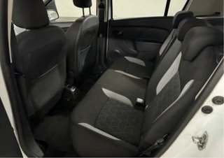 Dacia Sandero STEPWAY “ POCOS KMS, PEGATINA C”
