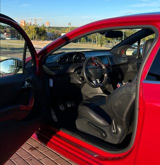 Peugeot 208 GTI