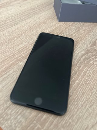 iPhone 8 Plus 64GB Negro