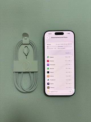 iPhone 17