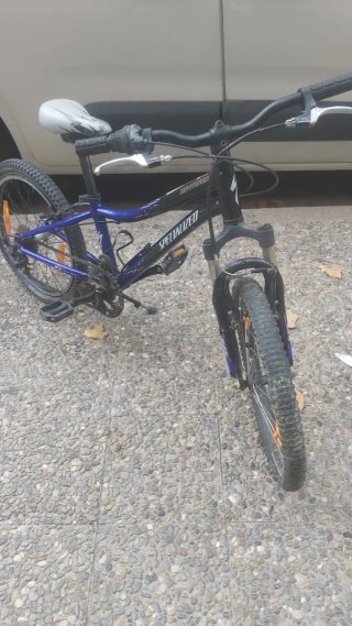 Bicicleta infantil Specialized azul