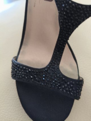 Sandalias de fiesta Umo Negras con Brillantes.