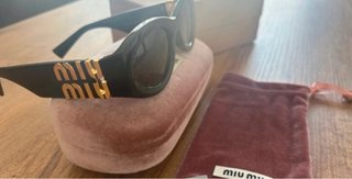 Occhiali da sole Miu Miu originali