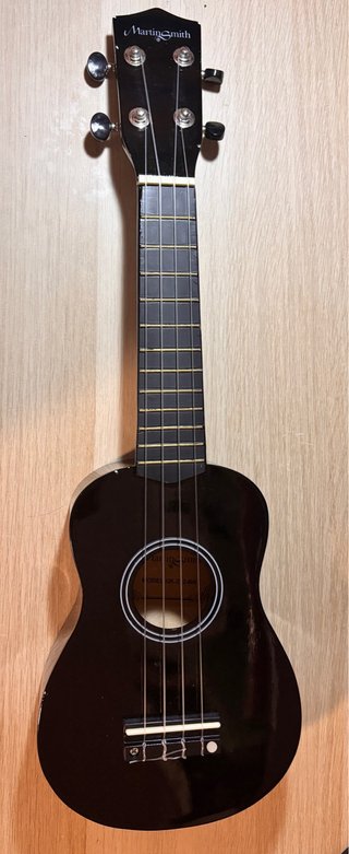 Ukelele Martin Smith Negro