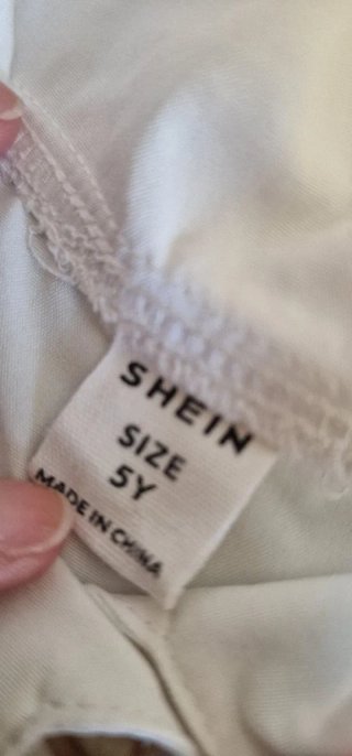 Camisa blanca niña - tengo 2