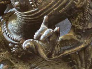 Figura Diosa Asiática Bronce