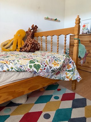 2 Camas de madera maciza (literas)