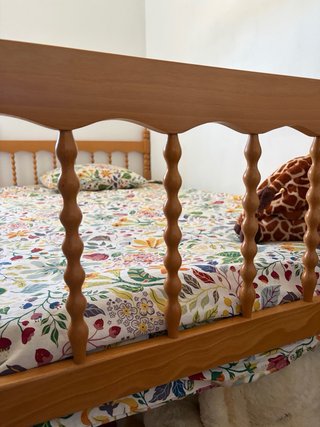 2 Camas de madera maciza (literas)