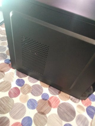 Torre PC Hiditec Negra para Piezas