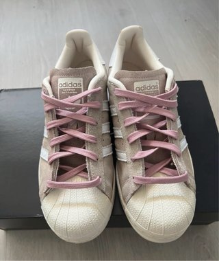Zapatillas Adidas Superstar Beige y Rosa